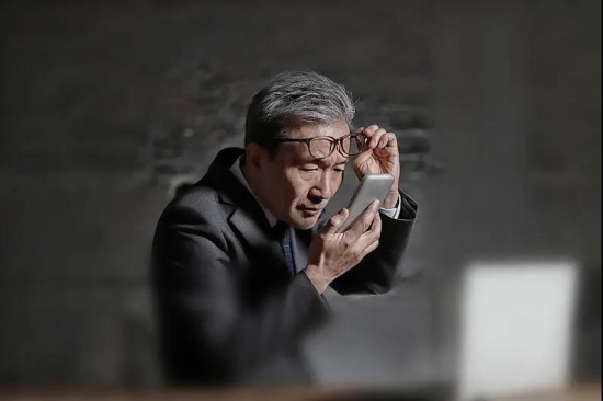 美麗島多焦鏡:十六年的堅守，只為老花眼打磨一副多焦鏡